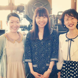 unko���܁i���j�EKumiko���܁i�E�j�ESawori�i�X���j�i�^�񒆁j