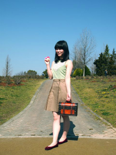 ���i�C���[�W4