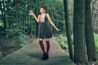 ���i�C���[�W4